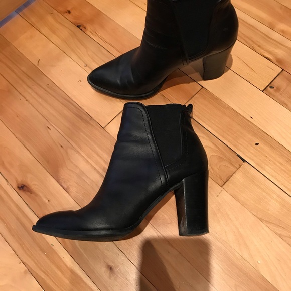 Wishbone Collection (Browns) leather boots - Picture 6 of 8